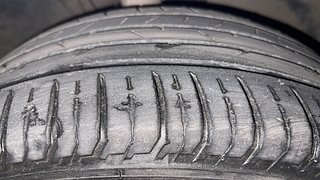 Used 2022 Skoda Slavia Style 1.5L TSI AT Petrol Automatic tyres RIGHT FRONT TYRE TREAD VIEW