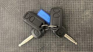 Used 2016 Toyota Etios [2010-2017] VX Petrol Manual extra CAR KEY VIEW