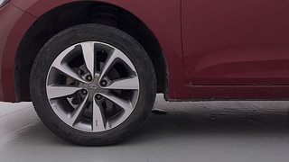 Used 2017 Hyundai Elite i20 [2014-2018] Asta 1.2 Dual Tone Petrol Manual tyres LEFT FRONT TYRE RIM VIEW