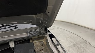 Used 2019 Renault Kwid [2017-2019] CLIMBER 1.0 Petrol Manual engine ENGINE LEFT SIDE HINGE & APRON VIEW