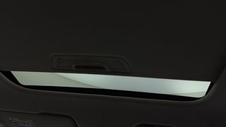 Used 2022 Skoda Slavia Style 1.5L TSI AT Petrol Automatic top_features Sunroof