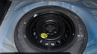 Used 2019 Maruti Suzuki Baleno [2015-2019] Zeta AT Petrol Petrol Automatic tyres SPARE TYRE VIEW