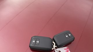 Used 2022 Toyota Urban Cruiser Hyryder V Hybrid Dual Tone Hybrid Automatic extra CAR KEY VIEW
