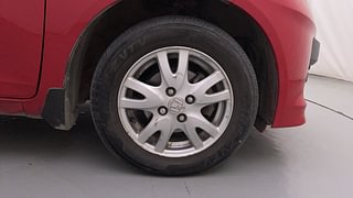Used 2016 Honda Brio [2011-2016] VX MT Petrol Manual tyres RIGHT FRONT TYRE RIM VIEW