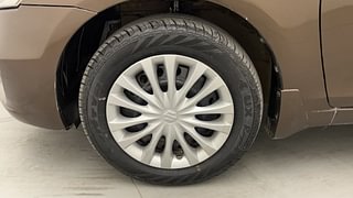 Used 2017 Maruti Suzuki Ciaz [2014-2017] VXi+ Petrol Manual tyres LEFT FRONT TYRE RIM VIEW
