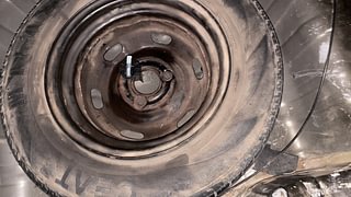 Used 2017 Renault Kwid [2015-2019] 1.0 RXT AMT Petrol Automatic tyres SPARE TYRE VIEW