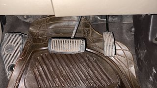 Used 2010 Hyundai i20 [2008-2012] Asta 1.4 AT Petrol Automatic interior PEDALS VIEW