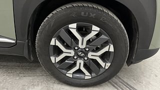 Used 2024 Hyundai Exter SX(O) Connect 1.2 Petrol AMT Petrol Automatic tyres RIGHT FRONT TYRE RIM VIEW