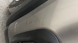 Used 2019 Renault Kwid [2017-2019] CLIMBER 1.0 Petrol Manual dents MINOR SCRATCH