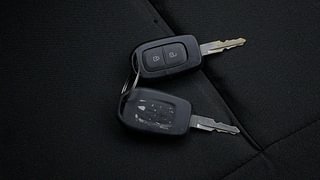 Used 2016 Renault Kwid [2015-2019] RXT Petrol Manual extra CAR KEY VIEW