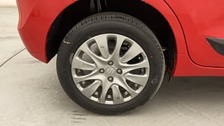 Used 2017 Maruti Suzuki Baleno [2015-2019] Alpha Petrol Petrol Manual tyres RIGHT REAR TYRE RIM VIEW