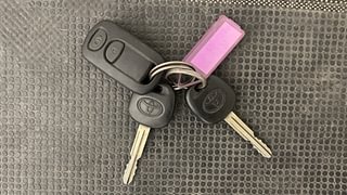 Used 2011 Toyota Etios [2010-2017] VX Petrol Manual extra CAR KEY VIEW