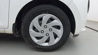 Used 2019 Hyundai New Santro 1.1 Sportz MT Petrol Manual tyres RIGHT FRONT TYRE RIM VIEW
