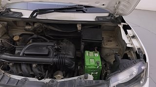 Used 2016 Renault Kwid [2015-2019] RXT Petrol Manual engine ENGINE LEFT SIDE HINGE & APRON VIEW