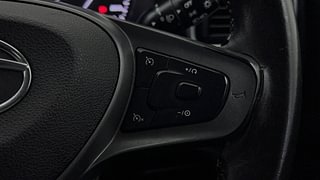 Used 2022 Tata Punch Accomplished MT Petrol Manual top_features Cruise control