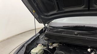 Used 2019 Hyundai Venue [2019-2020] SX(O) 1.4 CRDI Diesel Manual engine ENGINE RIGHT SIDE HINGE & APRON VIEW