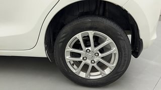 Used 2020 Maruti Suzuki Swift [2017-2021] ZXi AMT Petrol Automatic tyres LEFT REAR TYRE RIM VIEW
