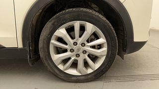Used 2019 Mahindra XUV 300 W8 Diesel Diesel Manual tyres RIGHT FRONT TYRE RIM VIEW
