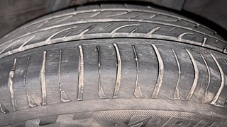 Used 2015 Honda City [2014-2017] VX CVT Petrol Automatic tyres LEFT REAR TYRE TREAD VIEW