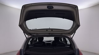 Used 2010 Hyundai i20 [2008-2012] Asta 1.4 AT Petrol Automatic interior DICKY DOOR OPEN VIEW