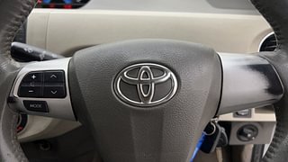 Used 2016 Toyota Etios [2010-2017] VX Petrol Manual top_features Steering mounted controls