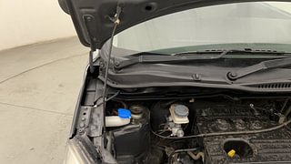 Used 2015 Maruti Suzuki Wagon R 1.0 [2010-2019] LXi Petrol Manual engine ENGINE RIGHT SIDE HINGE & APRON VIEW