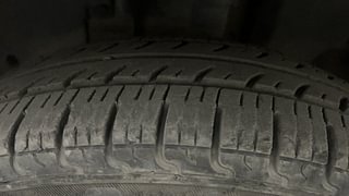 Used 2019 Renault Kwid [2017-2019] CLIMBER 1.0 Petrol Manual tyres LEFT FRONT TYRE TREAD VIEW