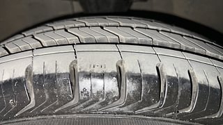 Used 2013 Hyundai i10 Sportz 1.2 AT Kappa2 Petrol Automatic tyres LEFT FRONT TYRE TREAD VIEW
