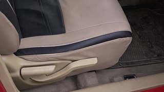 Used 2016 Honda Brio [2011-2016] VX MT Petrol Manual top_features Driver height adjustable seat