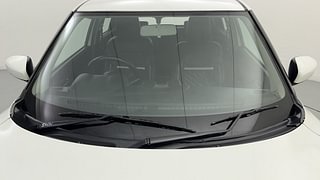 Used 2020 Maruti Suzuki Swift [2017-2021] ZXi AMT Petrol Automatic exterior FRONT WINDSHIELD VIEW