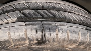 Used 2017 Renault Kwid [2015-2019] 1.0 RXT AMT Petrol Automatic tyres LEFT FRONT TYRE TREAD VIEW