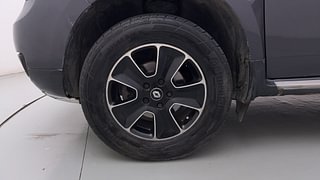 Used 2016 Renault Duster [2015-2019] 110 PS RXZ 4X2 MT Diesel Manual tyres LEFT FRONT TYRE RIM VIEW