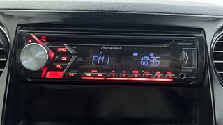 Used 2017 Hyundai Grand i10 [2017-2020] Magna 1.2 CRDi Diesel Manual top_features Integrated (in-dash) music system
