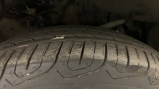 Used 2017 honda Jazz V CVT Petrol Automatic tyres RIGHT FRONT TYRE TREAD VIEW