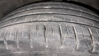 Used 2017 Hyundai Elite i20 [2014-2018] Asta 1.2 Dual Tone Petrol Manual tyres LEFT FRONT TYRE TREAD VIEW