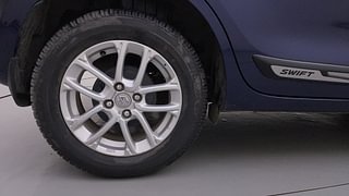 Used 2022 Maruti Suzuki Swift ZXI AMT Petrol Automatic tyres RIGHT REAR TYRE RIM VIEW