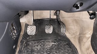 Used 2016 Renault Kwid [2015-2019] RXT Petrol Manual interior PEDALS VIEW