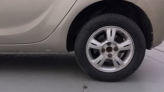Used 2010 Hyundai i20 [2008-2012] Asta 1.4 AT Petrol Automatic tyres LEFT REAR TYRE RIM VIEW