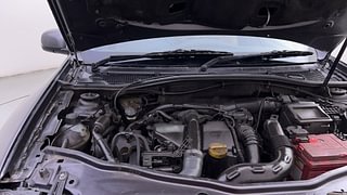 Used 2016 Renault Duster [2015-2019] 110 PS RXZ 4X2 MT Diesel Manual engine ENGINE RIGHT SIDE HINGE & APRON VIEW