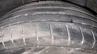 Used 2017 Hyundai Elite i20 [2014-2018] Asta 1.2 Dual Tone Petrol Manual tyres LEFT REAR TYRE TREAD VIEW
