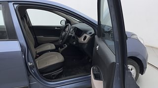Used 2015 Hyundai Xcent [2014-2017] SX Petrol Petrol Manual interior RIGHT SIDE FRONT DOOR CABIN VIEW