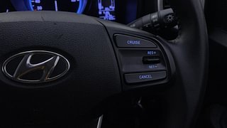 Used 2021 Hyundai Venue [2019-2022] SX 1.0  Turbo Petrol Manual top_features Cruise control
