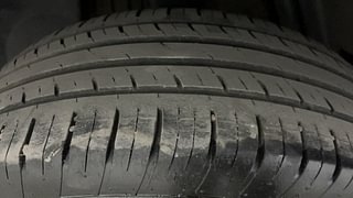 Used 2022 Renault Duster [2020-2022] RXS Petrol Petrol Manual tyres RIGHT REAR TYRE TREAD VIEW