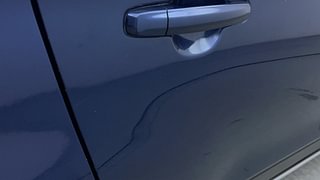 Used 2022 Maruti Suzuki S-Cross Alpha AT Petrol Automatic dents MINOR DENT