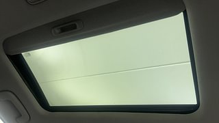 Used 2023 Hyundai Exter SX(O) Connect 1.2 Petrol AMT Petrol Automatic top_features Sunroof
