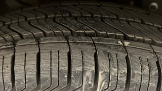 Used 2016 Tata Tiago [2016-2020] Revotron XZ Petrol Manual tyres RIGHT FRONT TYRE TREAD VIEW