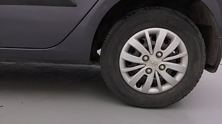 Used 2014 hyundai i10 Sportz 1.1 Petrol Petrol Manual tyres LEFT REAR TYRE RIM VIEW