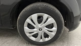 Used 2010 Ford Figo [2010-2015] Duratec Petrol EXI 1.2 Petrol Manual tyres RIGHT FRONT TYRE RIM VIEW