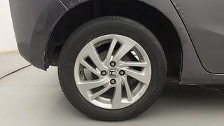Used 2018 honda Jazz V Petrol Manual tyres RIGHT REAR TYRE RIM VIEW