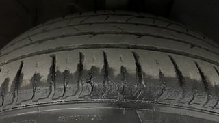 Used 2019 Hyundai Venue [2019-2020] SX(O) 1.4 CRDI Diesel Manual tyres RIGHT FRONT TYRE TREAD VIEW